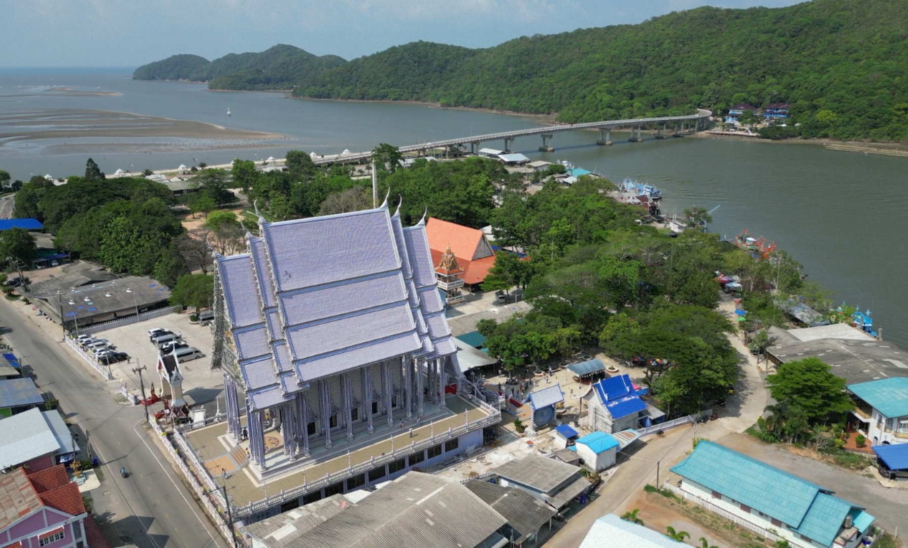 โบสถ์สีน้ำเงิน จันทบุรี